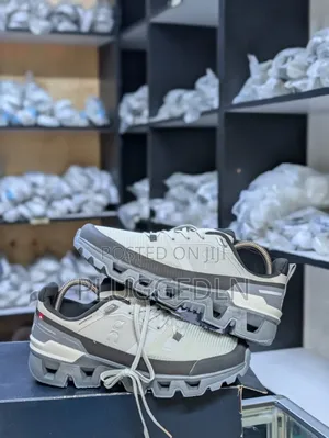 Cloudwander Waterproof Sneakers