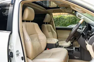 Toyota Land Cruiser Prado 2.8 2020 White