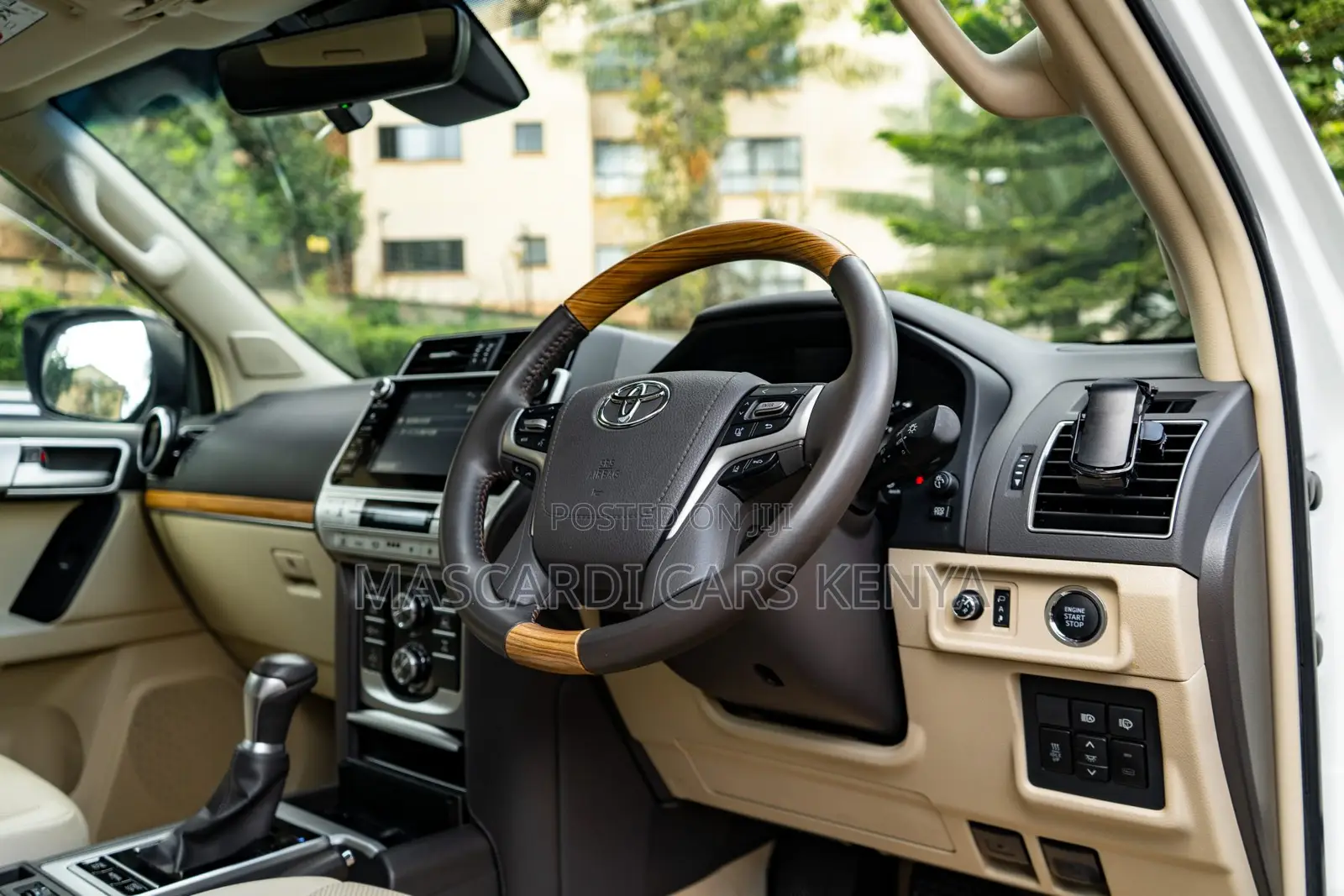 Toyota Land Cruiser Prado 2.8 2020 White