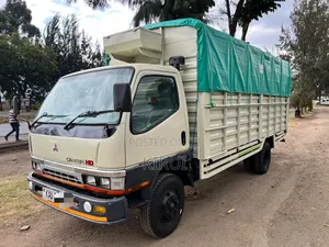 Mitsubishi Canter HD Local