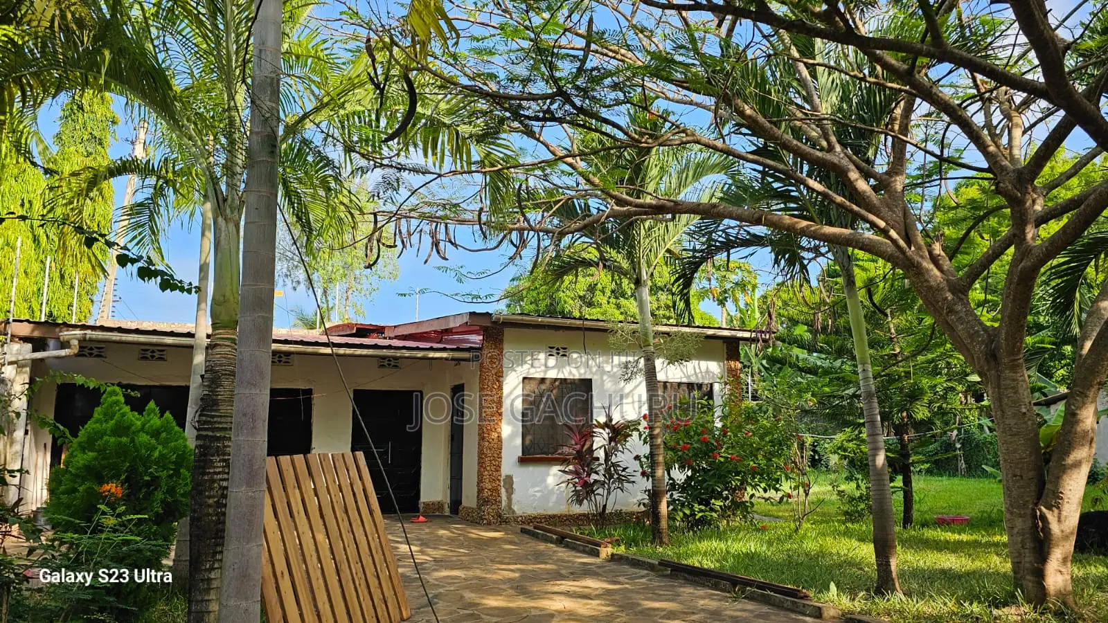 5bdrm Maisonette in Biga Center, Kinondo for sale