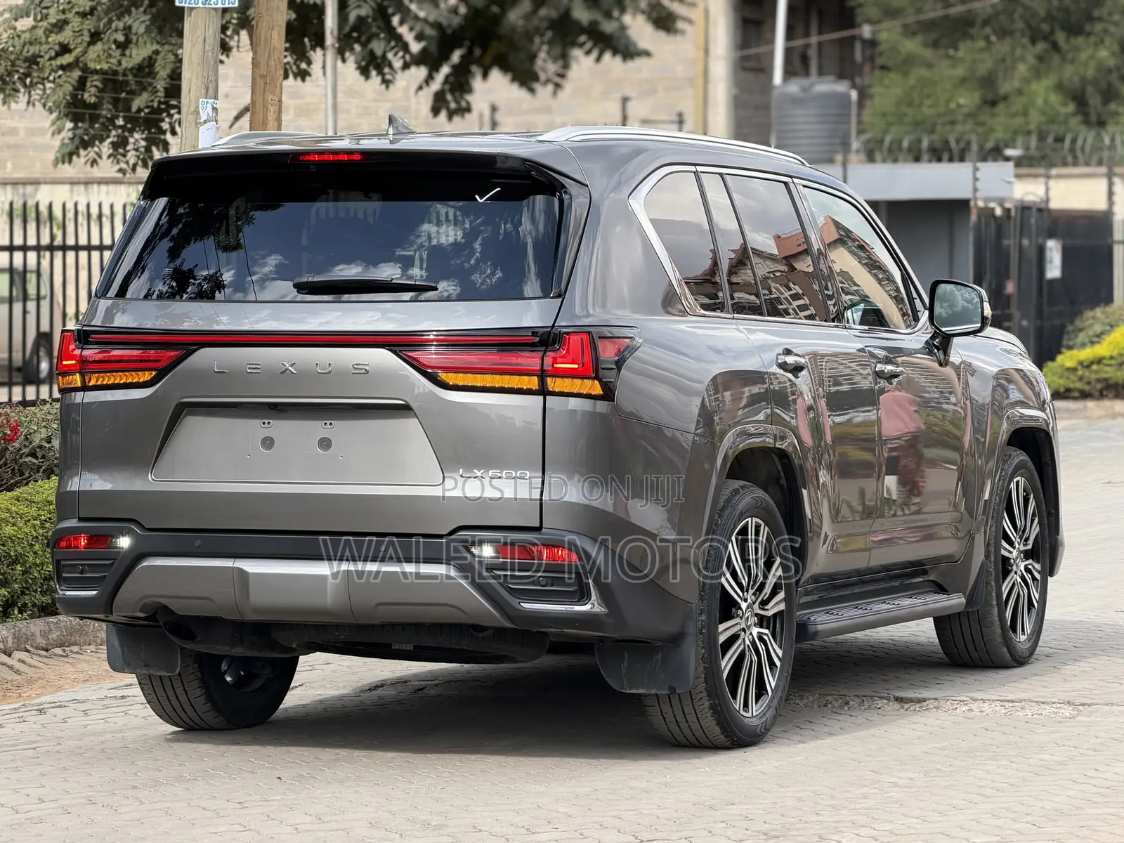 Lexus LX 600 2022 Gray