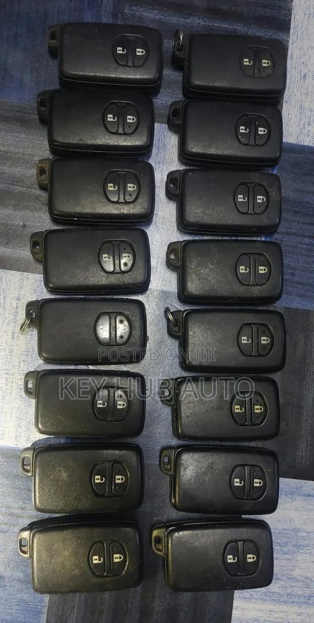 Don't Get Stuck, We Solve All Your Car Key Problems on Site