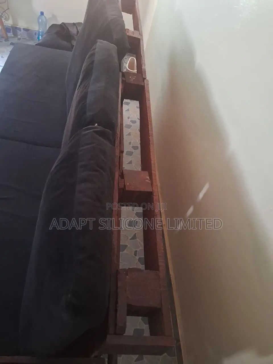 Palette Sofa Set.