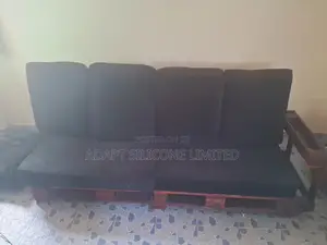 Palette Sofa Set.
