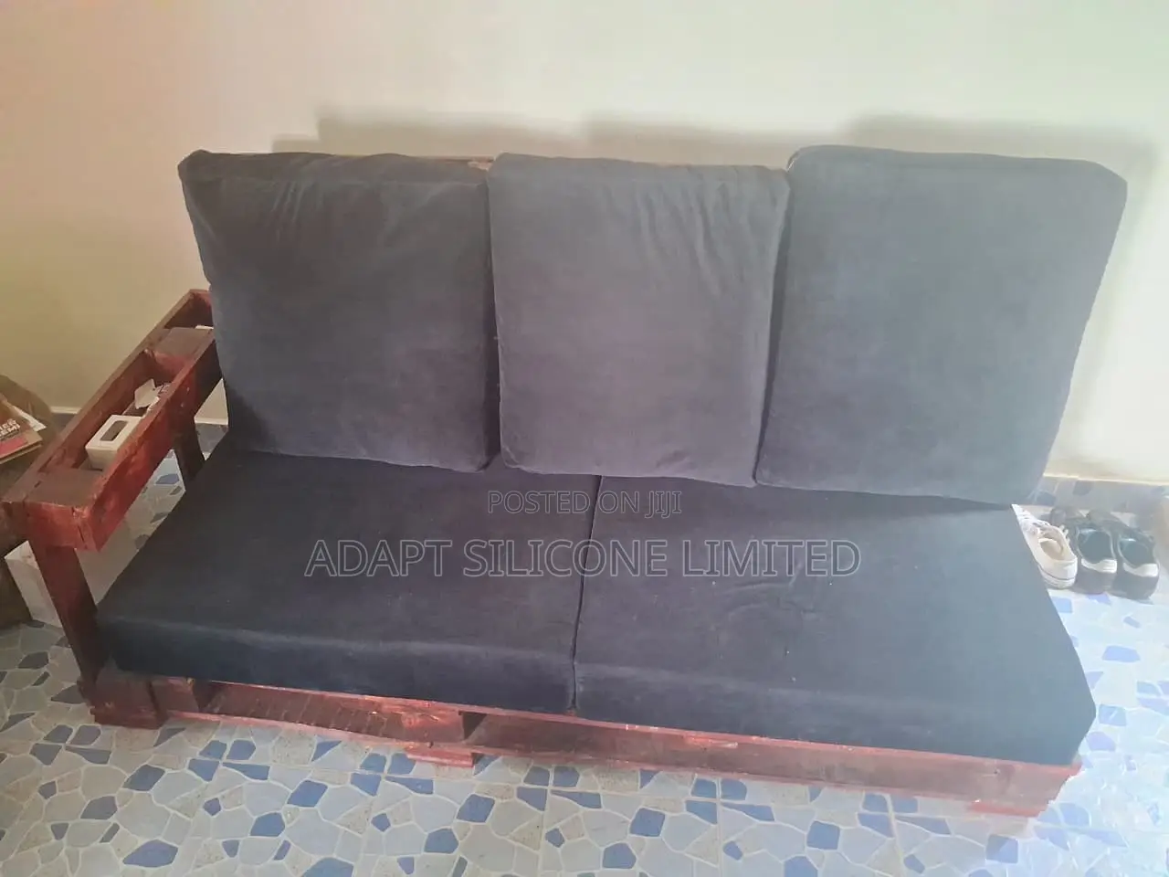Palette Sofa Set.
