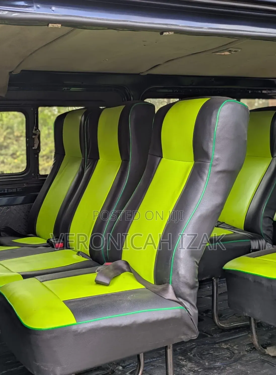 Toyota HiAce 2016 Black