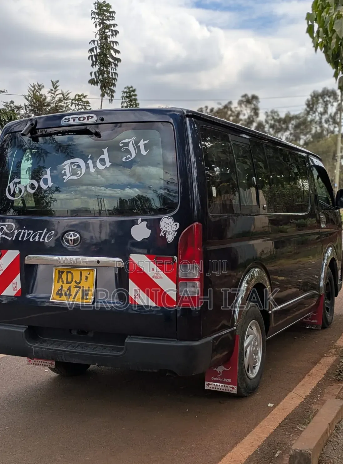 Toyota HiAce 2016 Black