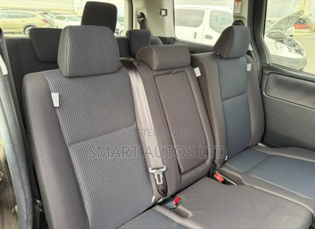 Toyota Noah 2020