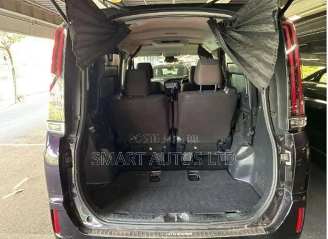 Toyota Noah 2020