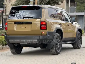 Toyota Land Cruiser Prado 2.8 2024 Brown