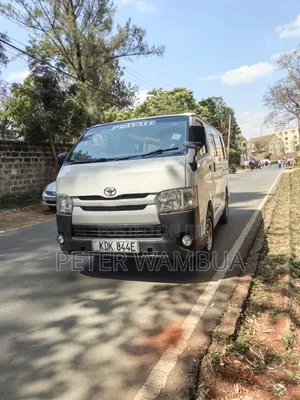 Toyota HiAce 2016 White