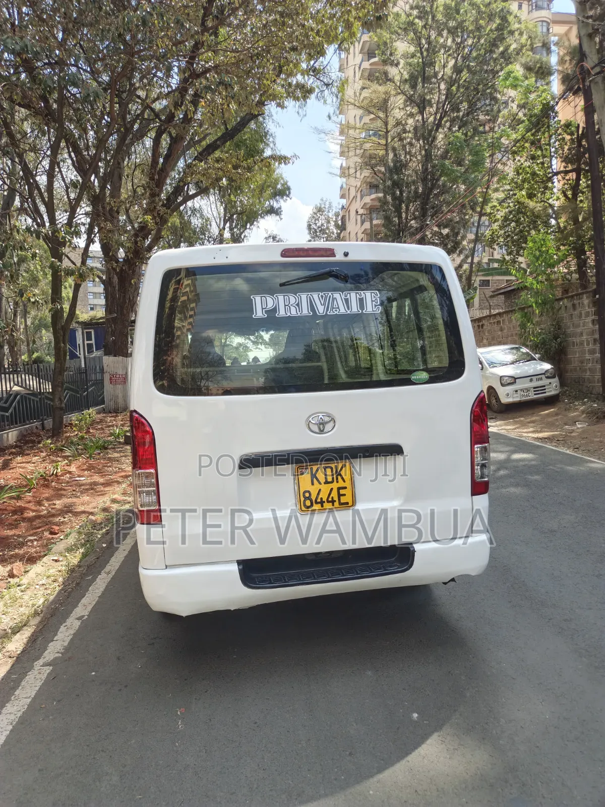 Toyota HiAce 2016 White