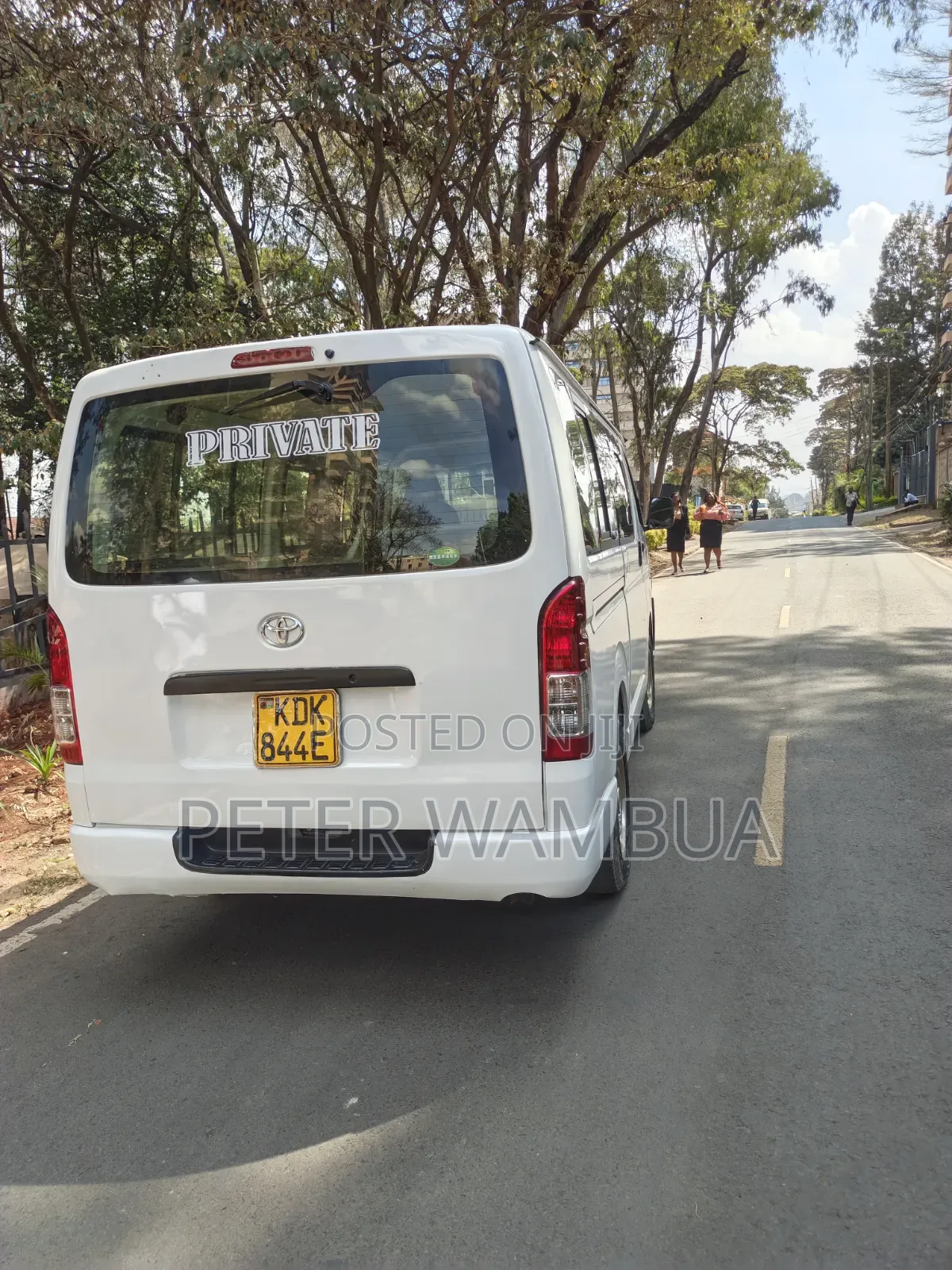 Toyota HiAce 2016 White