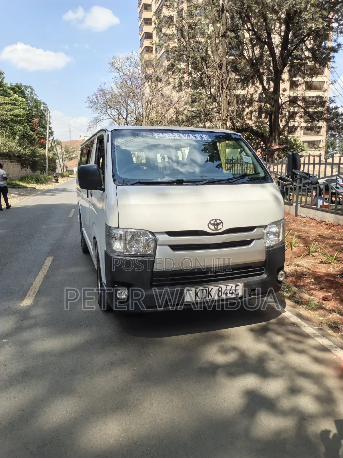 Toyota HiAce 2016 White
