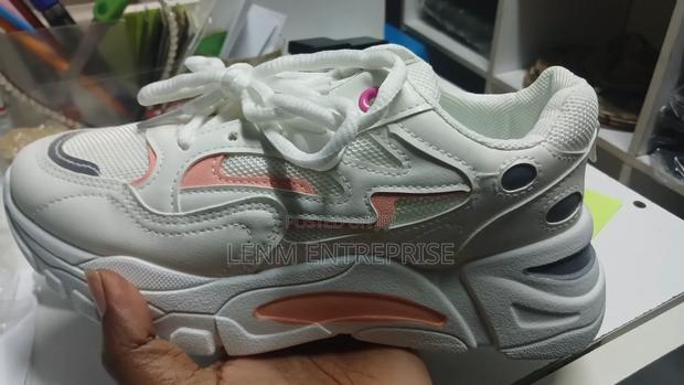 Ladies Sneakers - thumbnail 3