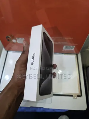 New Apple iPhone 15 Pro Max 256 GB Black