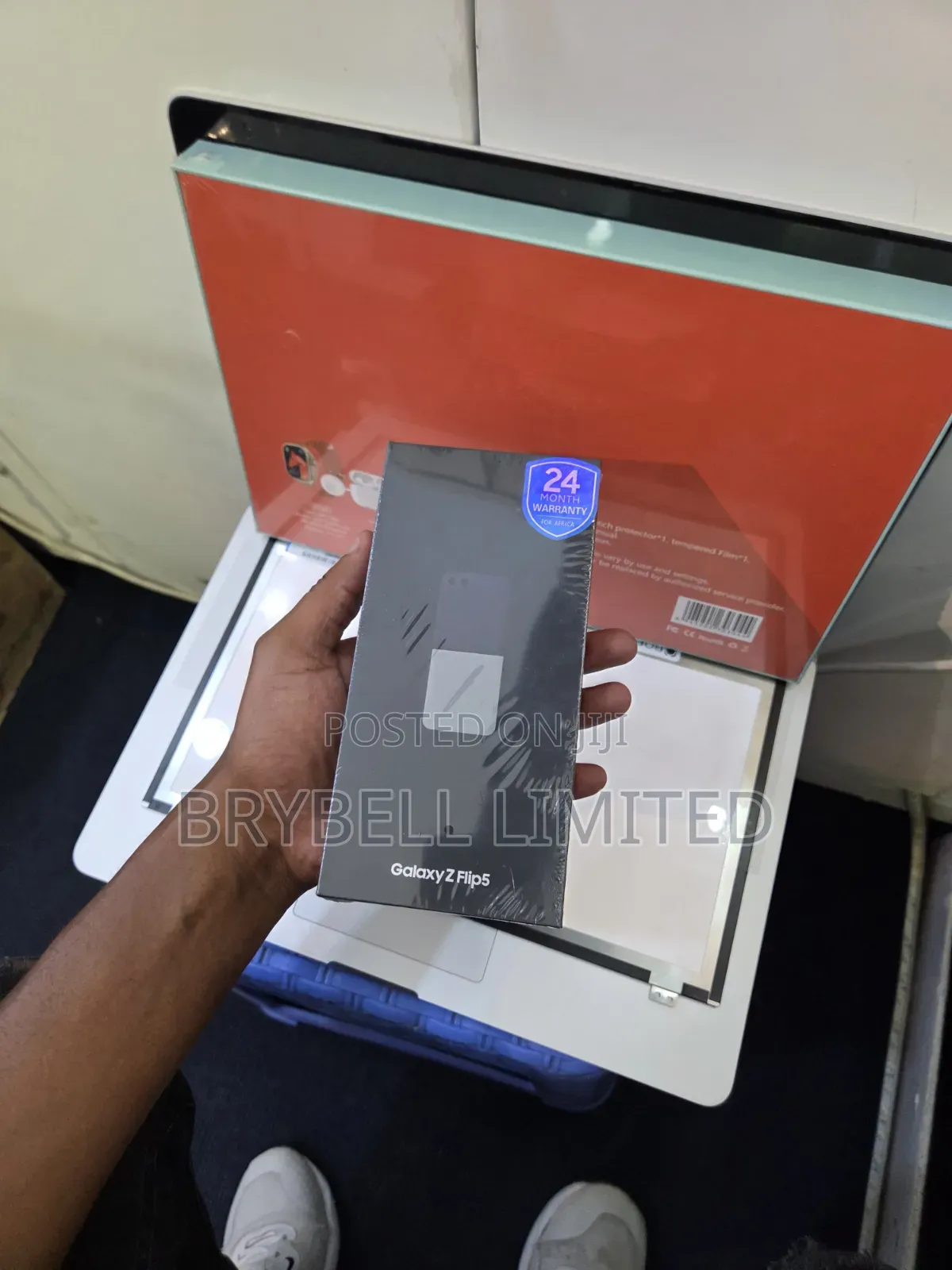 New Samsung Galaxy Z Flip 5 256 GB Black