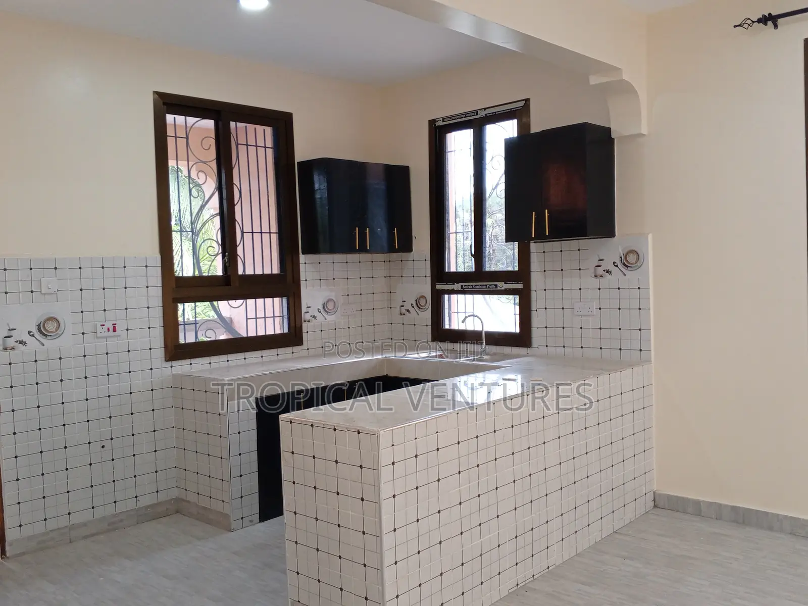 Furnished 5bdrm Villa in Palm Villas Diani for sale