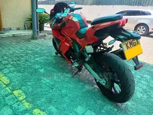 Taro TR400T 2026 Red