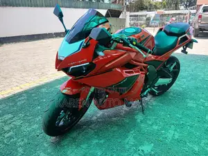 Taro TR400T 2026 Red