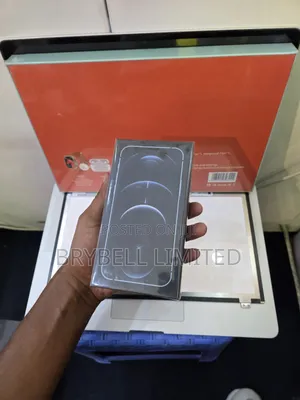 New Apple iPhone 12 128 GB Blue