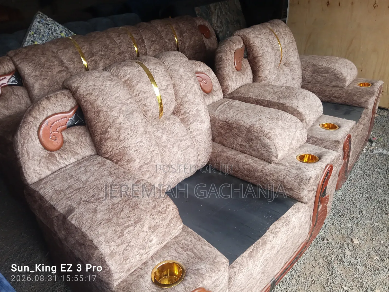 One Sitter Sofaset