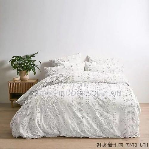1 Tufted Duvet Cover, 1 Bed Sheet, and 4 Pillowcases. - thumbnail 2