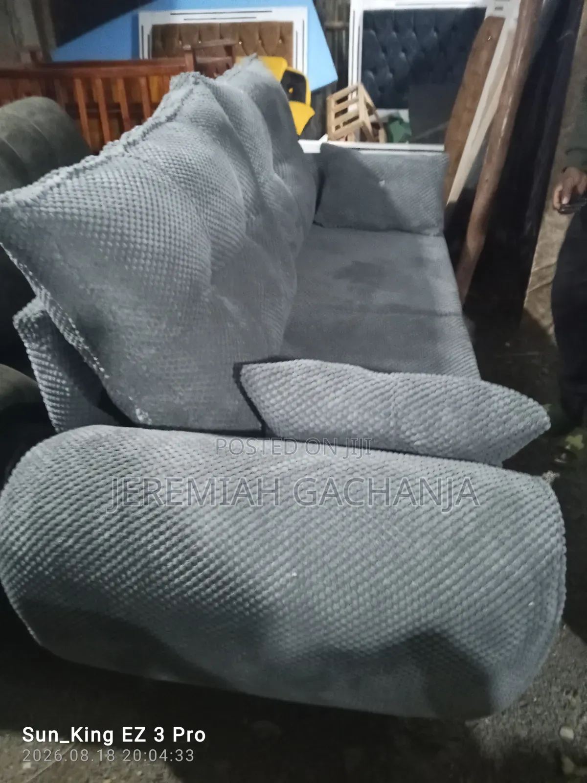 Mossart Sofa Set