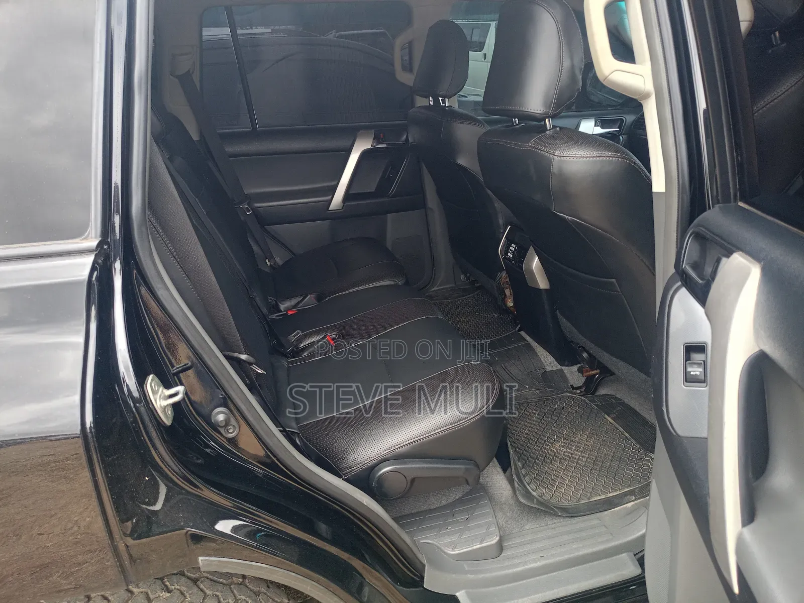 Toyota Land Cruiser Prado 2.7 i 2012 Black