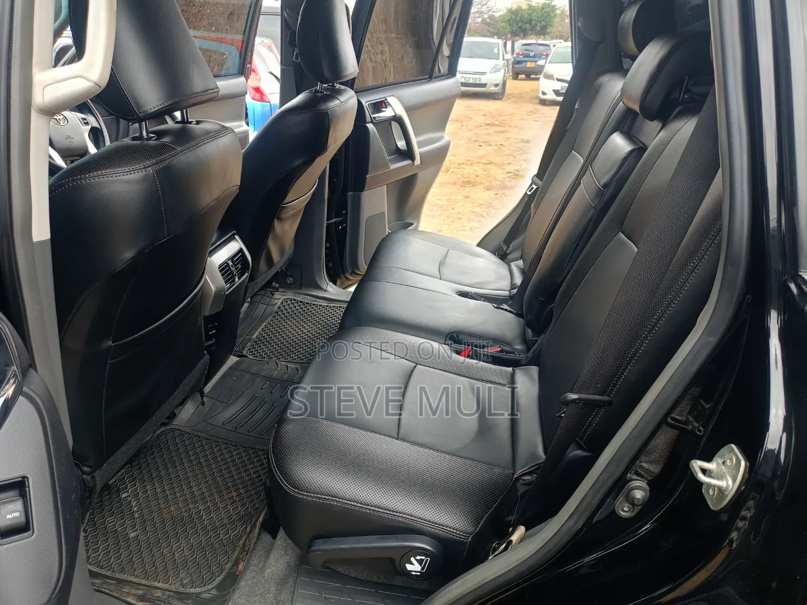 Toyota Land Cruiser Prado 2.7 i 2012 Black