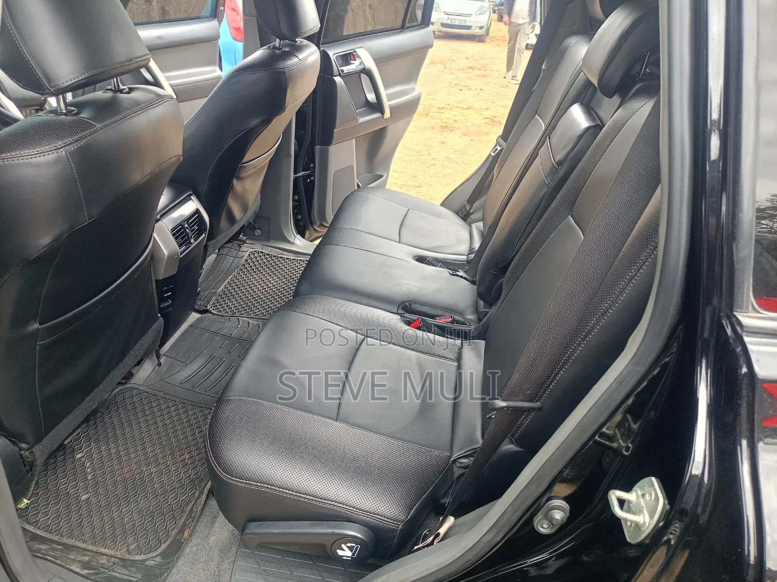 Toyota Land Cruiser Prado 2.7 i 2012 Black