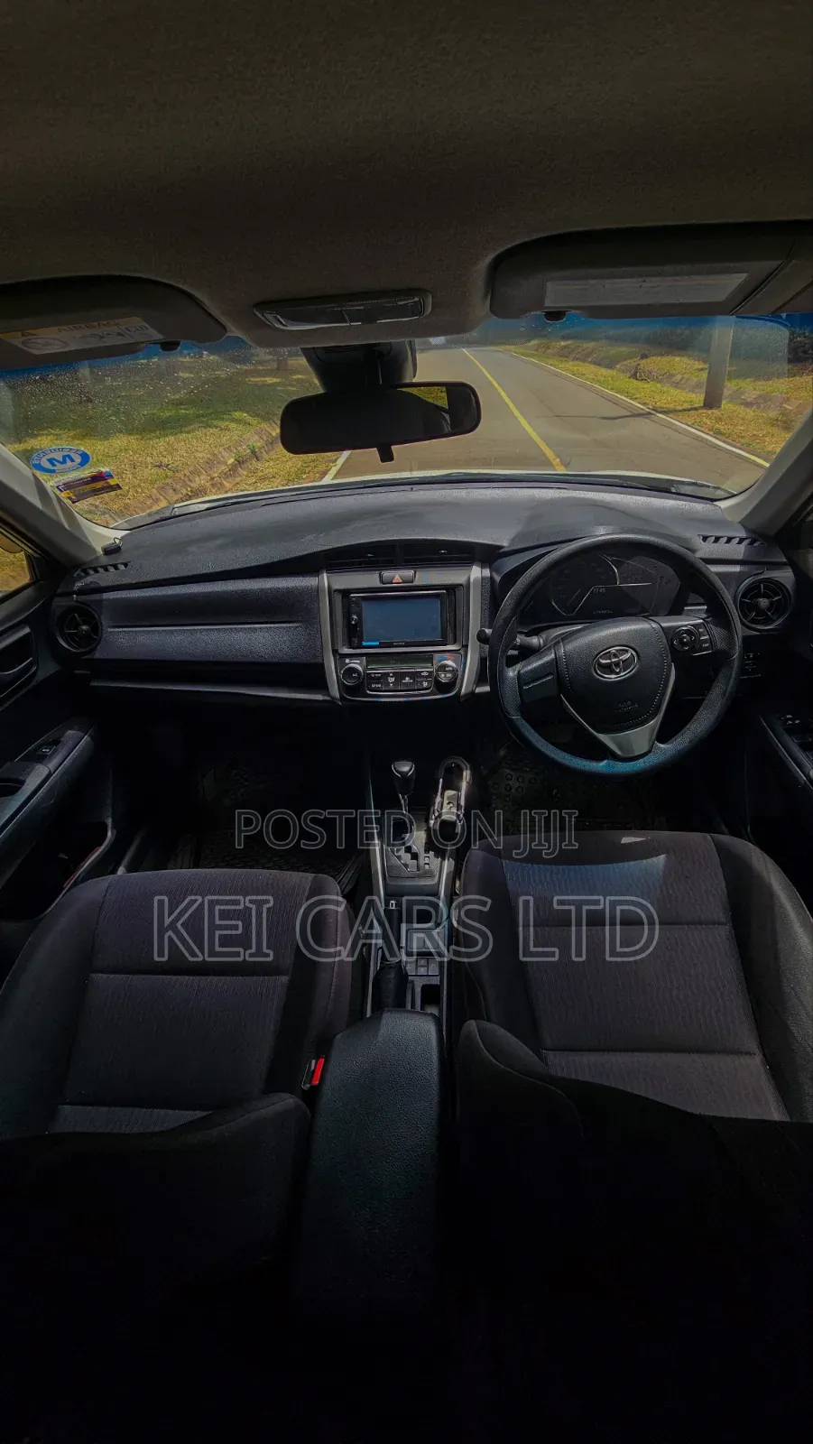 Toyota Corolla Fielder 1.5 Hybrid FWD 2015 Silver