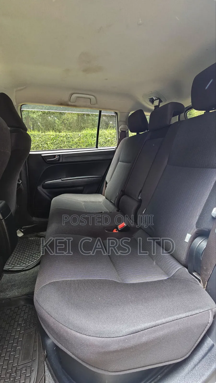 Toyota Corolla Fielder 1.5 Hybrid FWD 2015 Silver