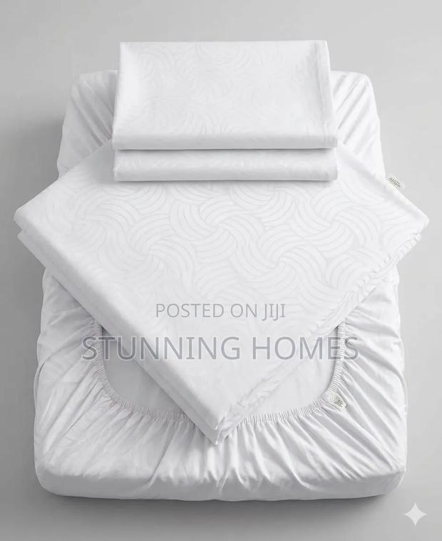 Plain Patterned Bedsheets Set - thumbnail 4