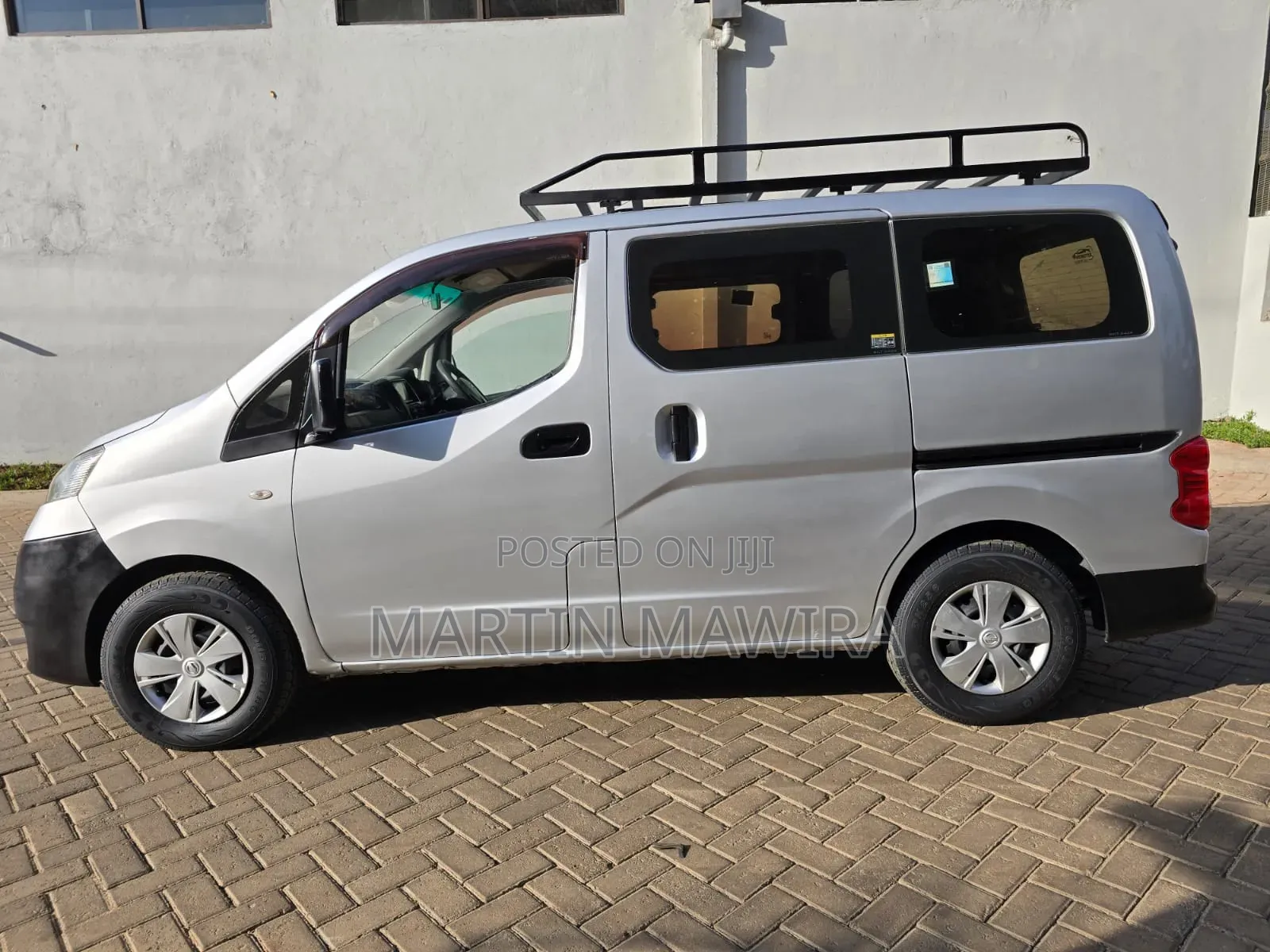 Nissan NV200 2011 Silver