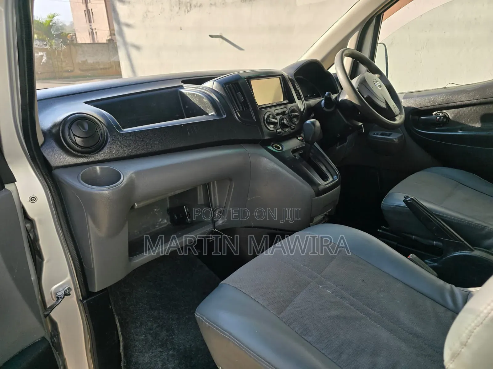 Nissan NV200 2011 Silver