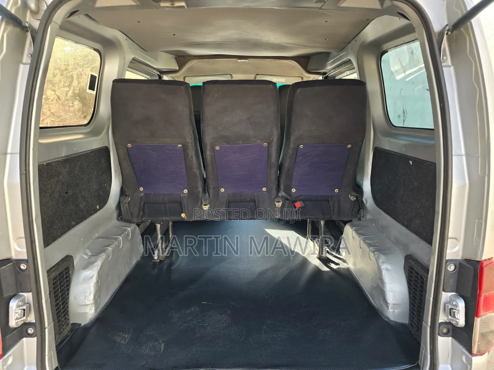 Nissan NV200 2011 Silver