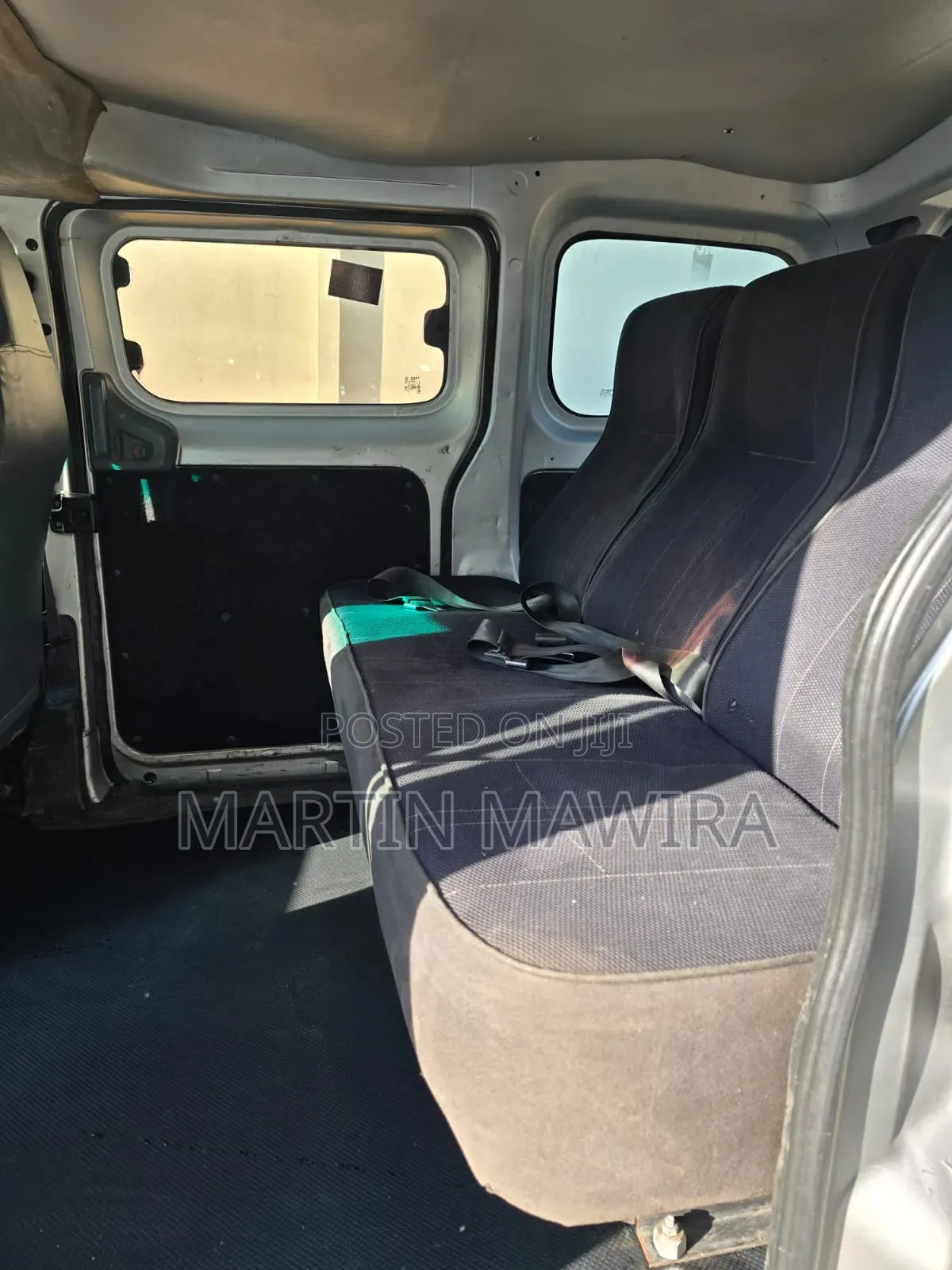 Nissan NV200 2011 Silver