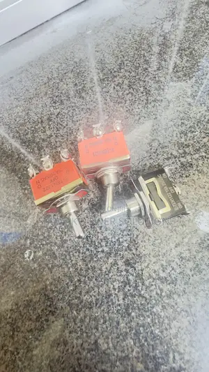 Toggle Switch All Positions Available