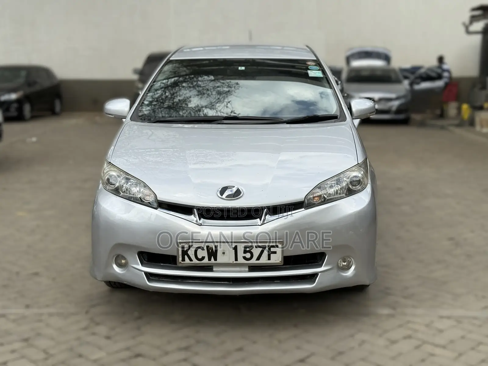 Toyota Wish 2012 Silver