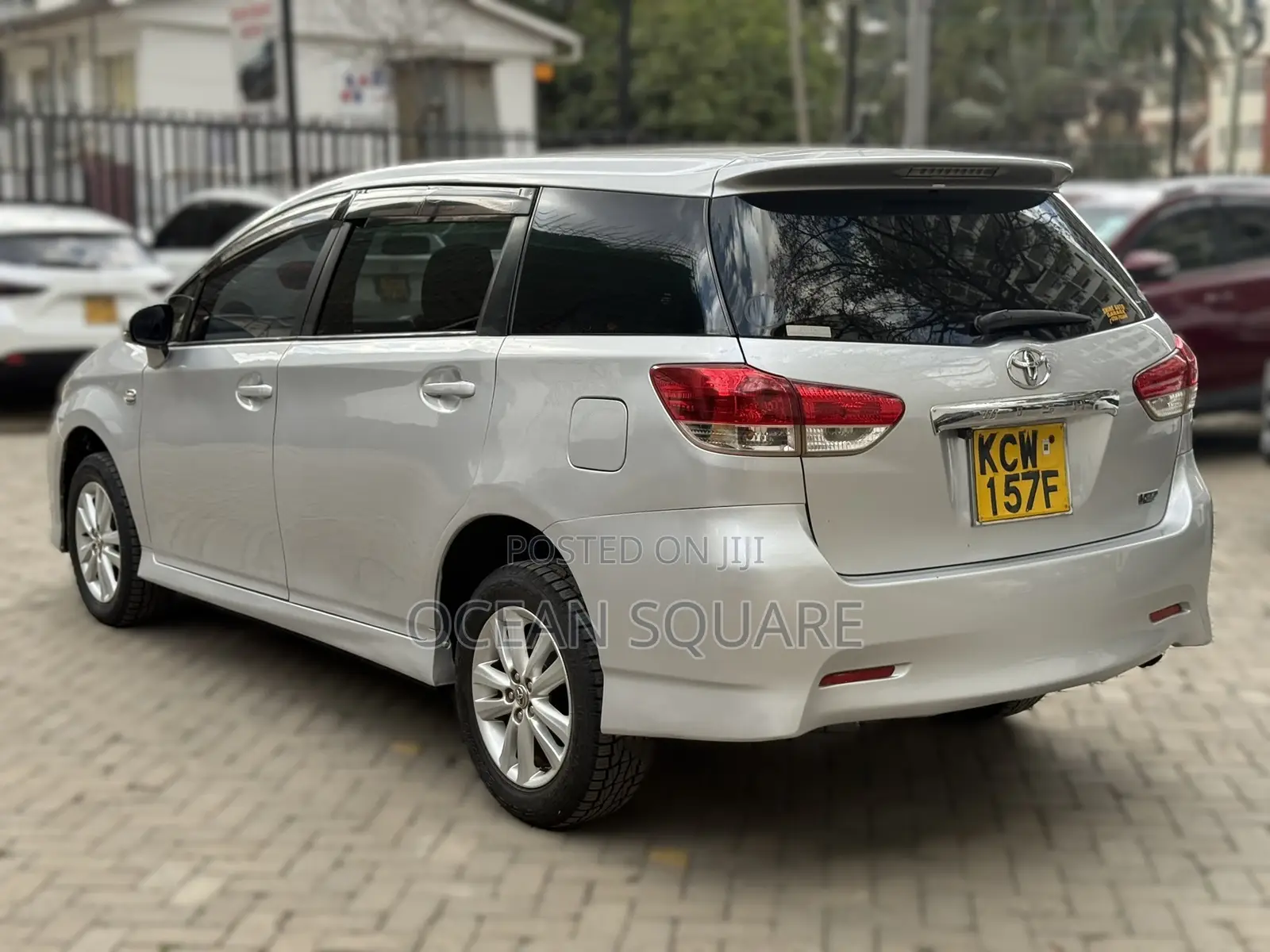 Toyota Wish 2012 Silver