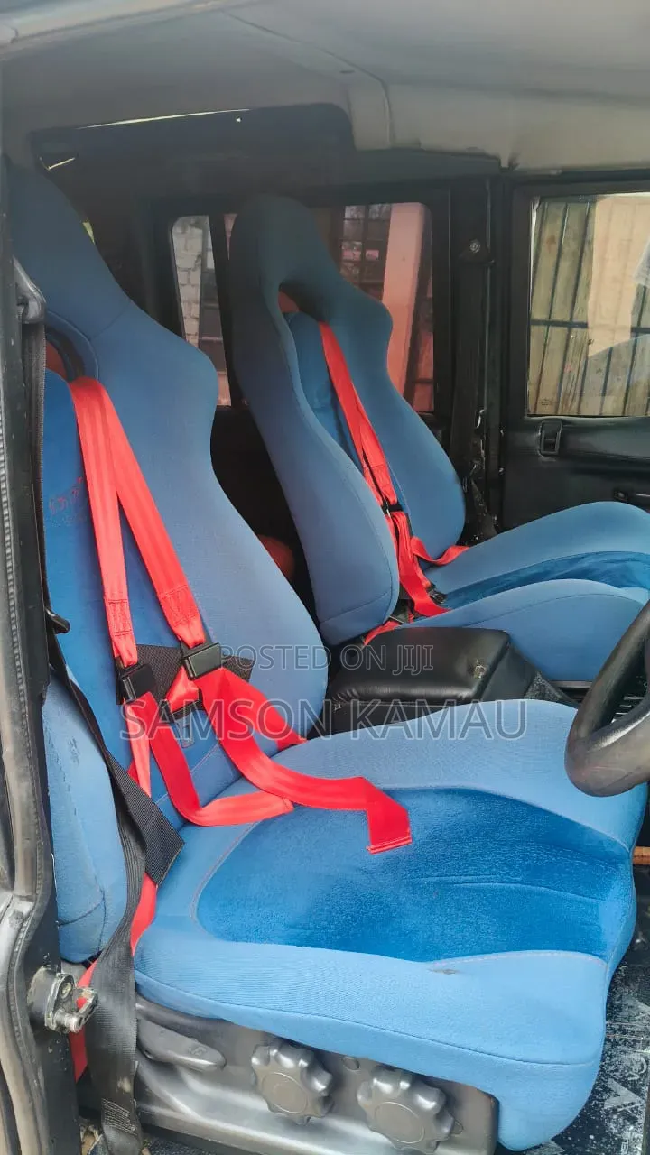 Land Rover Defender 2000 Black