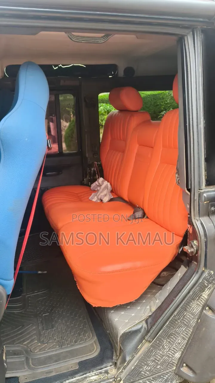 Land Rover Defender 2000 Black