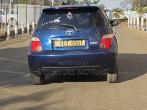 Toyota IST 2005 Blue