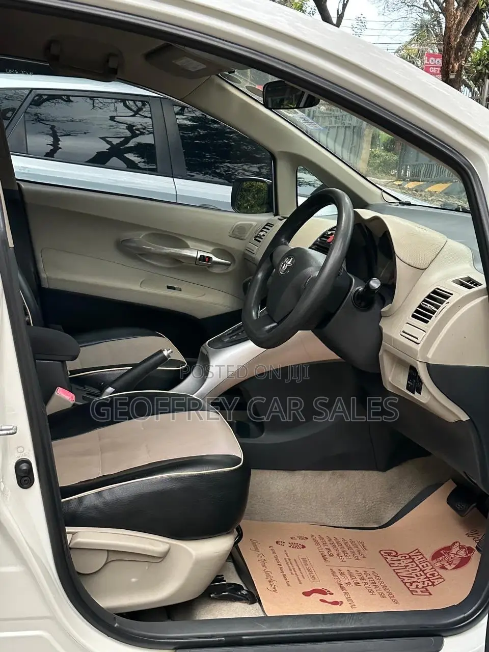 Toyota Auris 2010 White