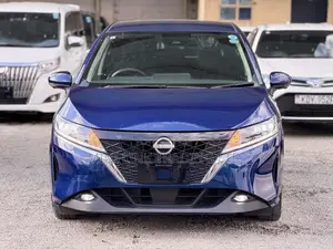 Nissan Note 1.2 Hybrid 2021 Blue