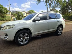 Toyota Vanguard 2009 White