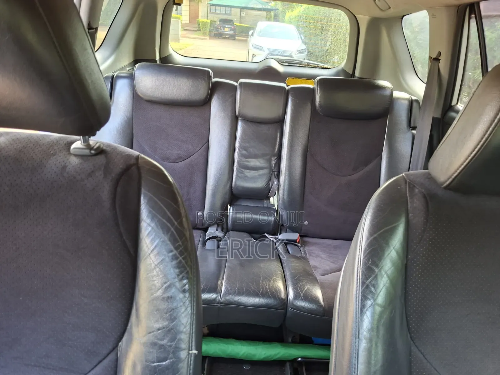 Toyota Vanguard 2009 White