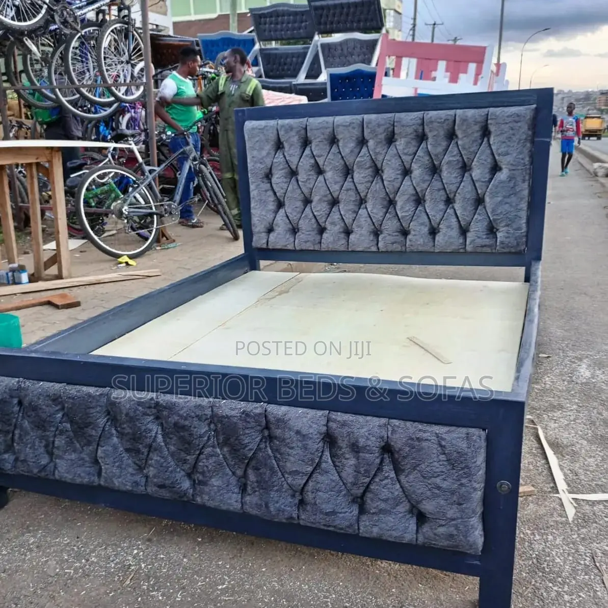 5x6 Grey Diamond Tufted Mocket Bed + Free Delivery